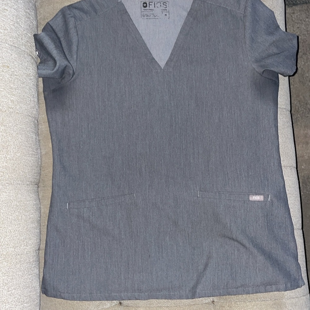 Figs grey top and bottom. Like new